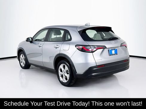 Certified 2023 Honda HR-V LX image 5