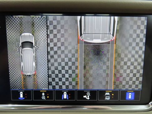 Used 2024 GMC Yukon Denali image 18