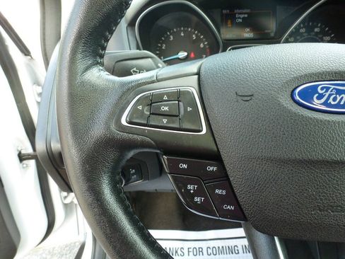 Used 2015 Ford Focus SE w/ Equipment Group 201A FWD image 19