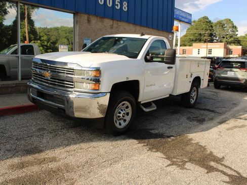 Used 2015 Chevrolet Silverado 3500 W/T RWD image 3