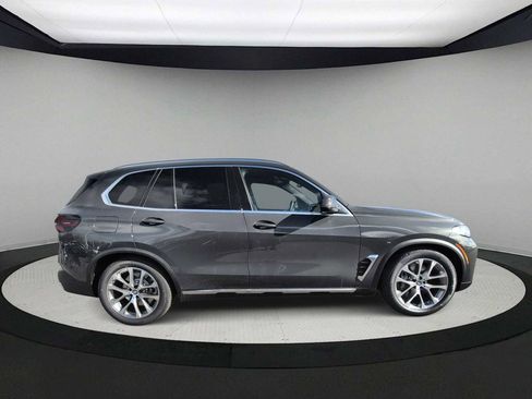 New 2026 BMW X5 xDrive50e w/ Climate Comfort Package image 8