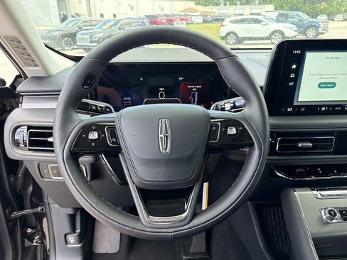 New 2026 Lincoln Aviator AWD w/ Jet Appearance Package image 26