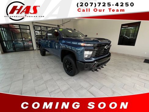 Used 2025 Chevrolet Silverado 2500 Custom w/ Custom Value Package AWD/4WD image 8