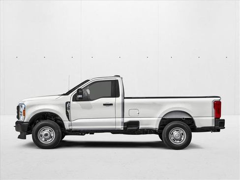 New 2026 Ford F250 XL w/ XL Chrome Package image 3
