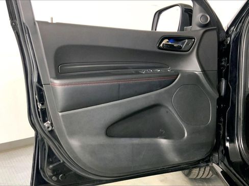Used 2025 Dodge Durango GT image 25