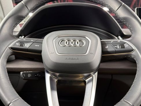 Used 2025 Audi Q5 2.0T Premium Plus w/ Premium Plus Package AWD/4WD image 23