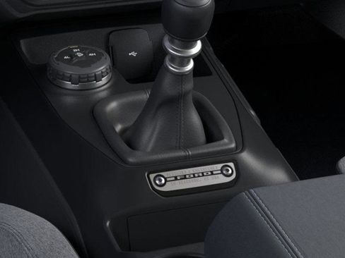 New 2025 Ford Bronco Base 2D Sport Utility image 34