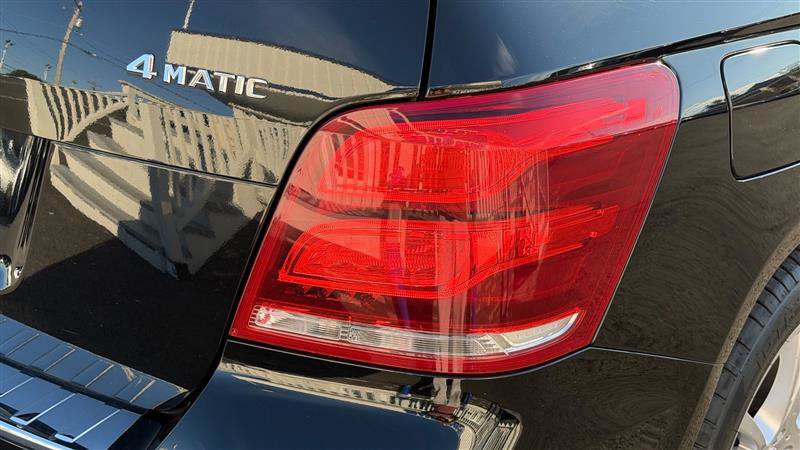 Used 2015 Mercedes-Benz GLK 350 4MATIC image 11