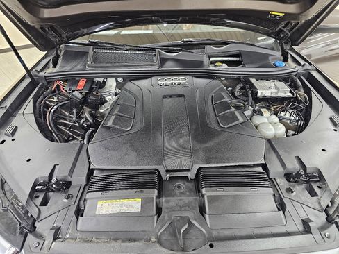 Used 2018 Audi Q7 3.0T Prestige image 46