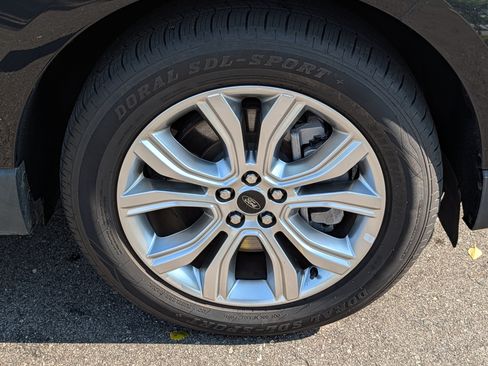 Used 2024 Ford Edge Titanium AWD/4WD image 15