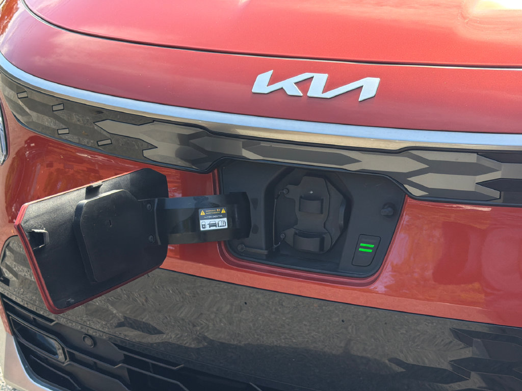 Used 2023 Kia Niro Wave w/ Wave Preserve Package FWD image 11