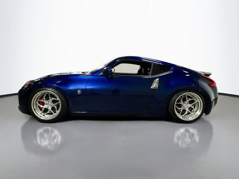 Used 2020 Nissan 370Z Coupe image 5