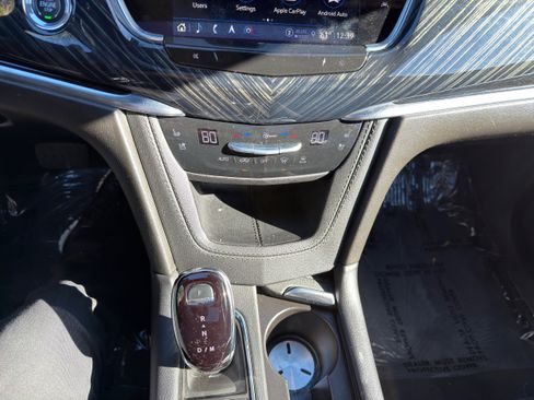 Used 2024 Cadillac XT6 Premium Luxury image 35