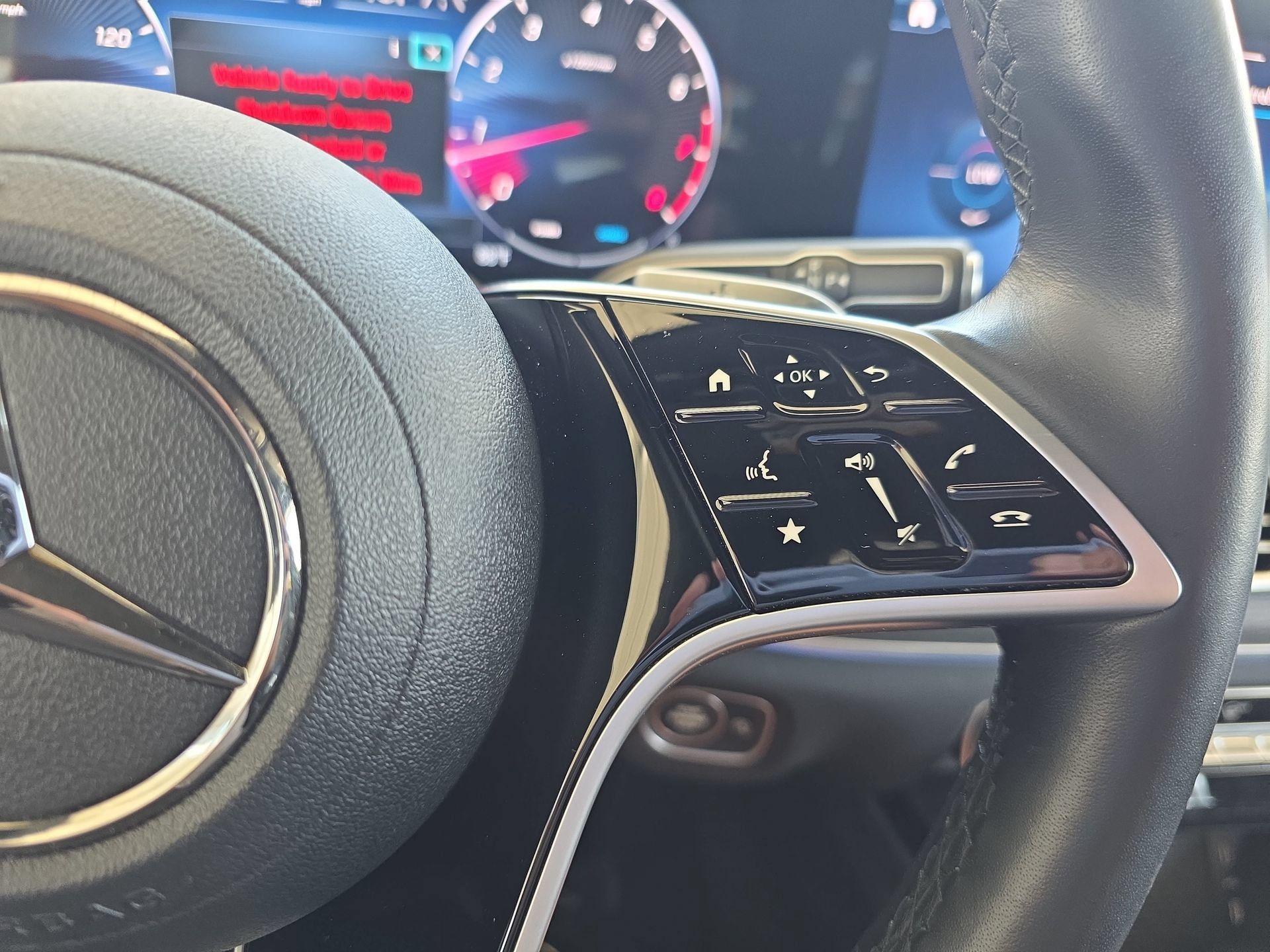 Used 2024 Mercedes-Benz GLE 350 4MATIC image 18