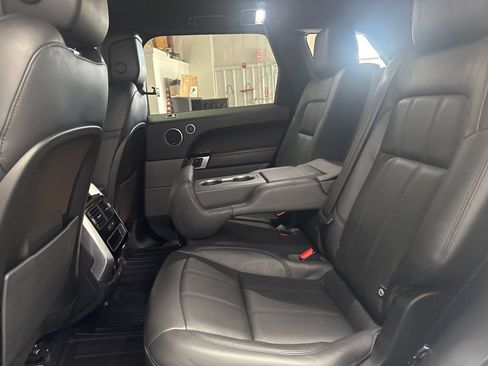 Used 2018 Land Rover Range Rover Sport Supercharged image 18