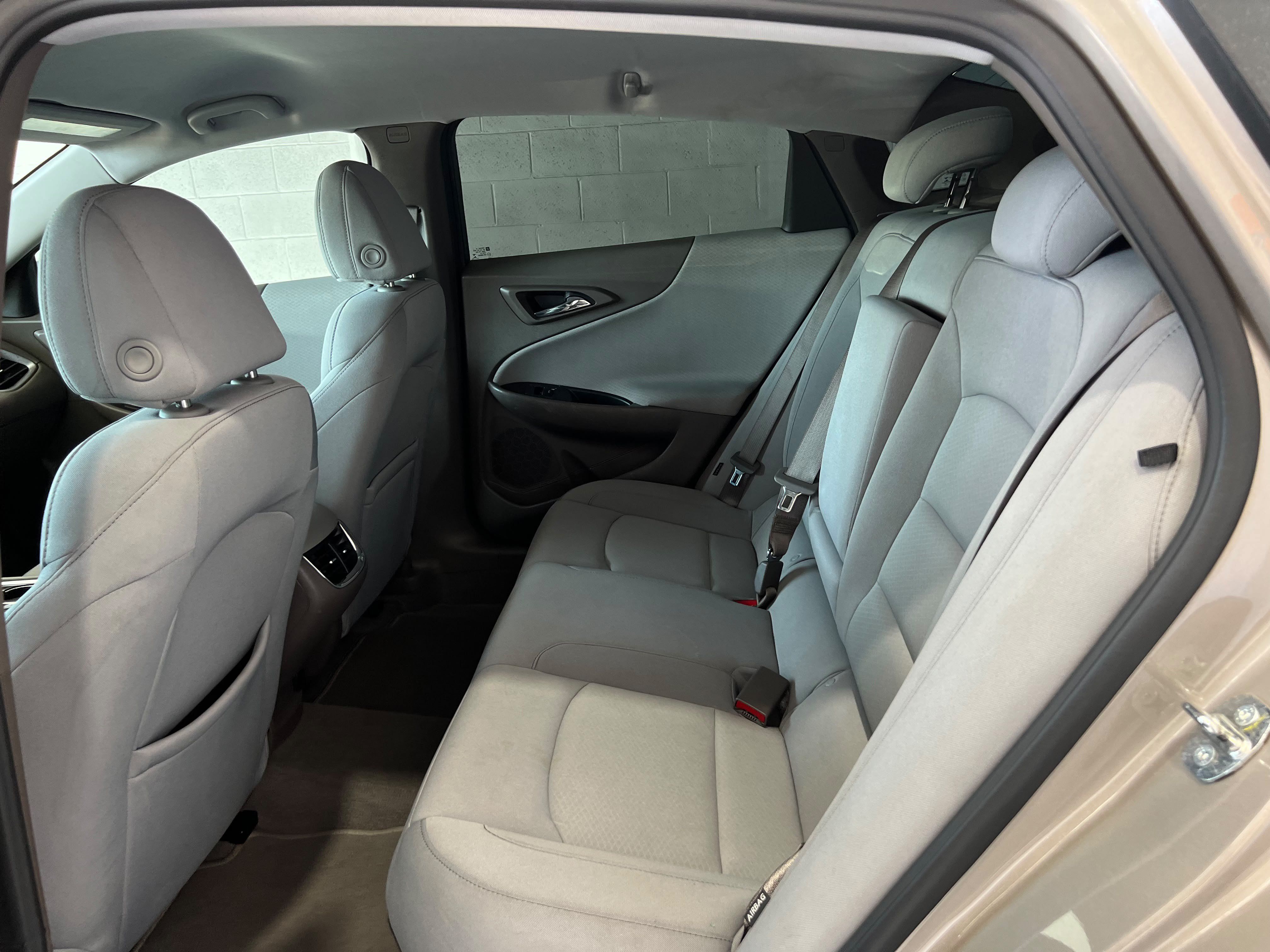 Used 2022 Chevrolet Malibu LT FWD image 11