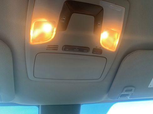 Used 2020 Toyota Sienna LE image 19