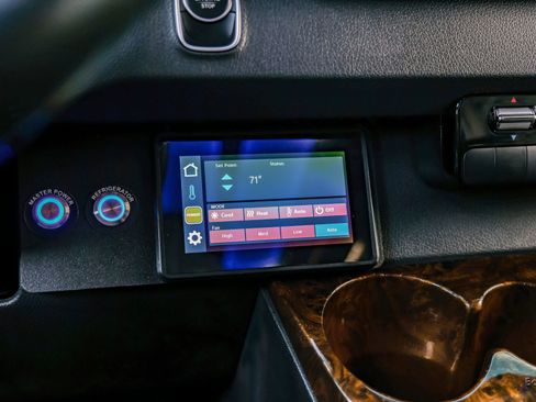 Used 2023 Mercedes-Benz Sprinter 3500 image 62