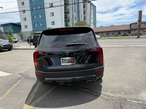 Used 2022 Kia Telluride SX w/ SX Prestige Package AWD/4WD image 6