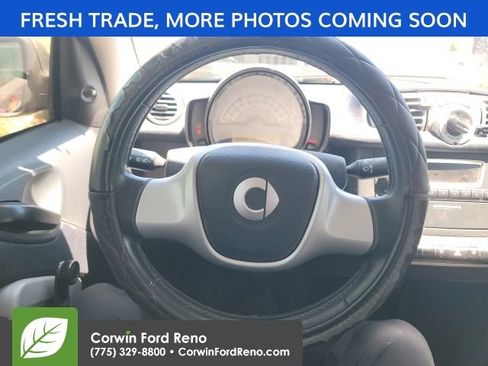 Used 2013 smart fortwo pure RWD image 8