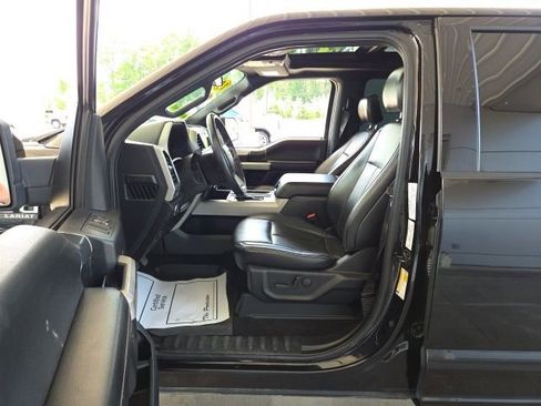 Used 2019 Ford F150 Lariat w/ Equipment Group 502A Luxury AWD/4WD image 23