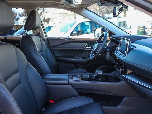 Used 2021 Nissan Rogue SL image 21