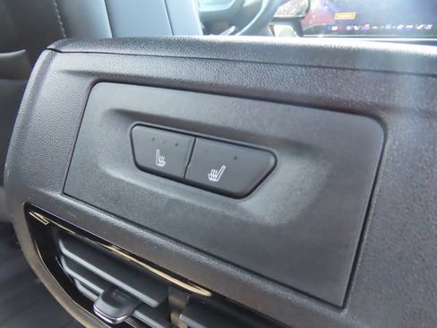 Certified 2025 Chevrolet Silverado EV LT AWD/4WD image 38