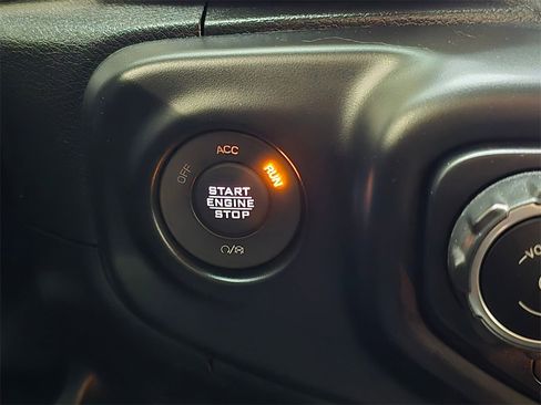 Used 2021 Jeep Wrangler Unlimited Rubicon 4xe w/ Steel Bumper Group image 32