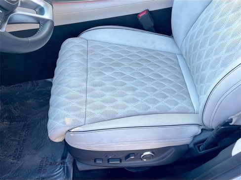 Used 2025 Genesis GV70 3.5T Sport w/ Sport Advanced Package image 20