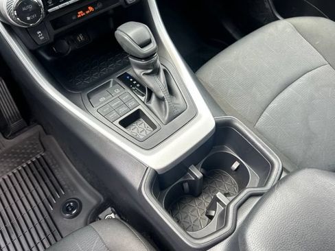 Used 2025 Toyota RAV4 XLE AWD/4WD image 26