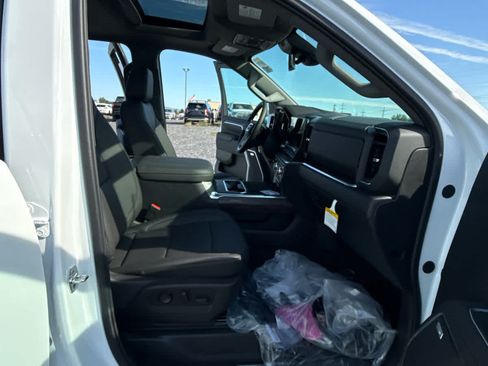 New 2026 GMC Sierra 3500 SLT w/ SLT Premium Package AWD/4WD image 38