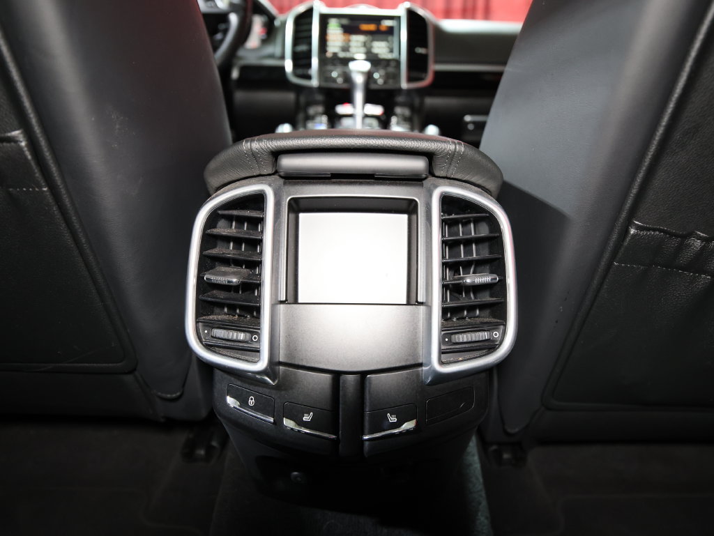 Used 2014 Porsche Cayenne AWD/4WD image 15