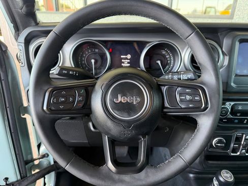 Used 2023 Jeep Wrangler Unlimited AWD/4WD image 8