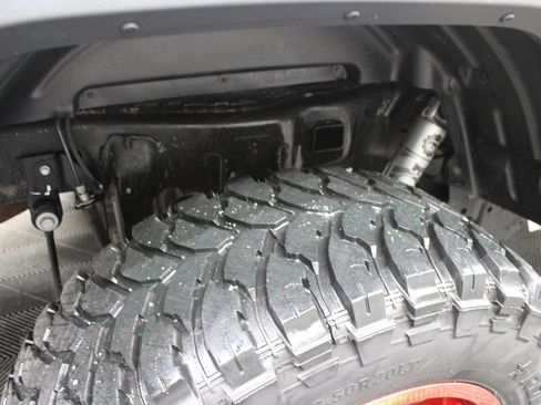 Used 2021 Jeep Gladiator Sport AWD/4WD image 35