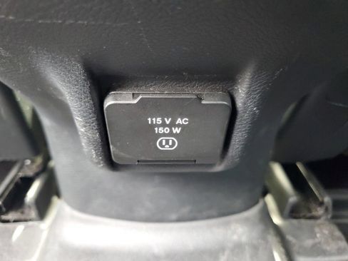 Used 2018 Jeep Cherokee Trailhawk w/ Comfort/Convenience Group AWD/4WD image 31