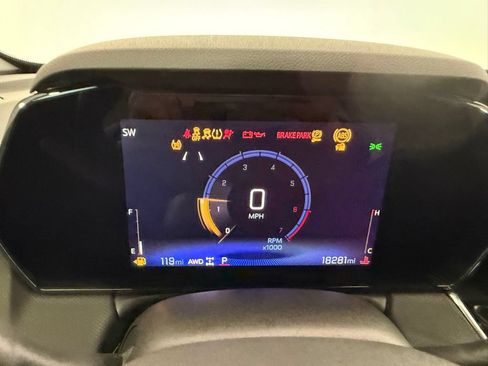 Used 2024 Chevrolet TrailBlazer ACTIV w/ Driver Confidence Package AWD/4WD image 21