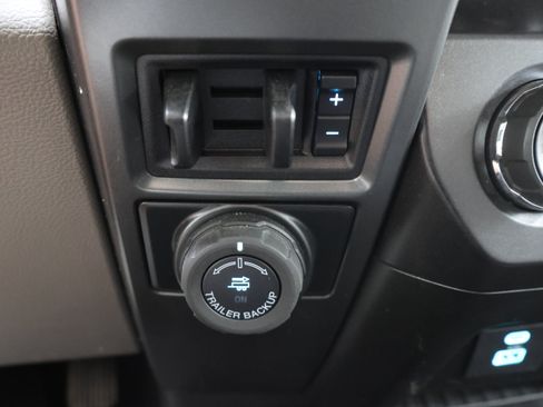 Used 2021 Ford F250 XLT w/ XLT Premium Package AWD/4WD image 51