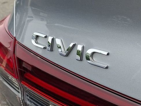 Used 2025 Honda Civic Sport image 29