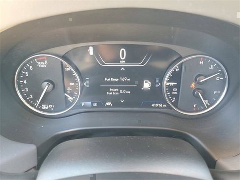 Used 2024 Buick Enclave Premium image 18