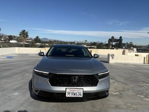 Used 2023 Honda Accord Touring image 5