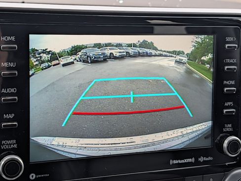 Used 2020 Toyota Highlander XLE AWD/4WD image 27