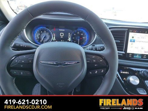 New 2026 Chrysler Pacifica Select w/ S Appearance Package image 15