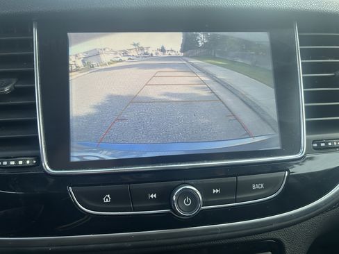 Used 2019 Buick Encore Preferred image 11