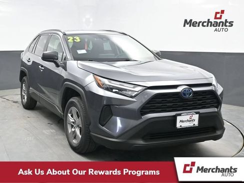 Used 2023 Toyota RAV4 LE AWD/4WD image 1