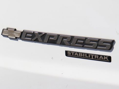 Used 2014 Chevrolet Express 2500 image 41