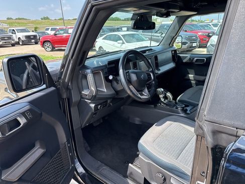 Used 2023 Ford Bronco Outer Banks image 21