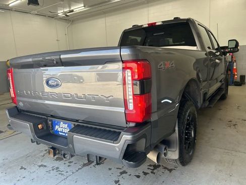 Used 2023 Ford F250 XL w/ STX Appearance Package AWD/4WD image 4