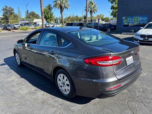 Used 2020 Ford Fusion S FWD image 7