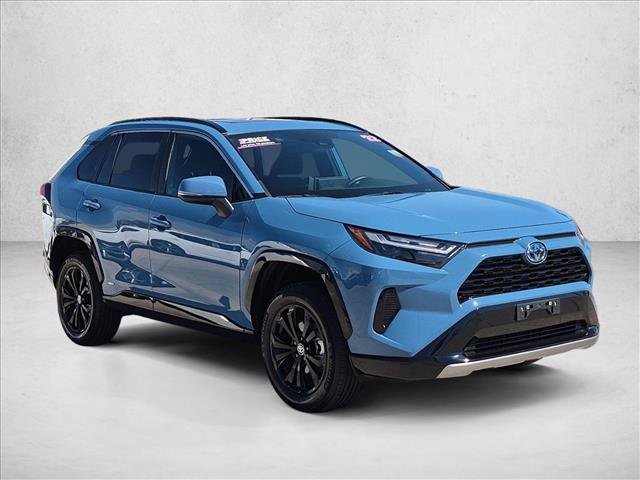 Certified 2022 Toyota RAV4 SE w/ Convenience Package AWD/4WD image 3