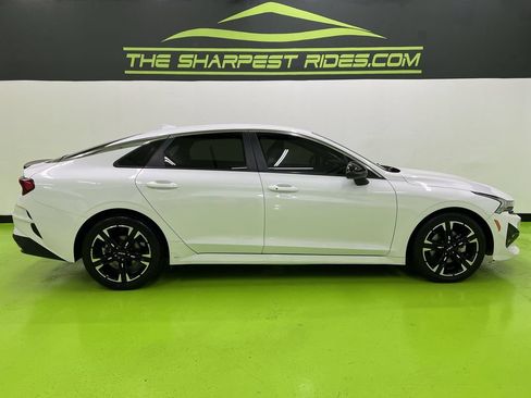 Used 2022 Kia K5 GT-Line FWD image 11